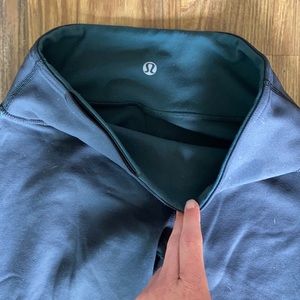 Lululemon Reversible Capri Wunder Under Leggings